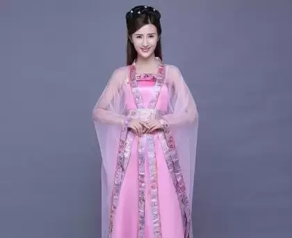 曹丕的老婆是甄姬嘛？为什么要杀她